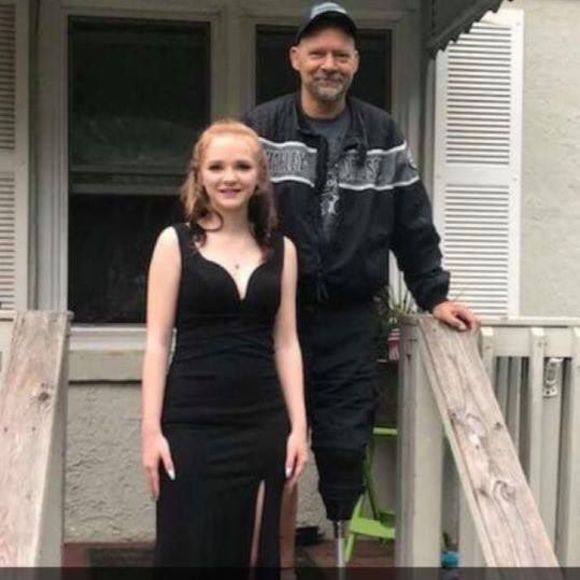 Meet your Posher, April - Picture 1 of 1